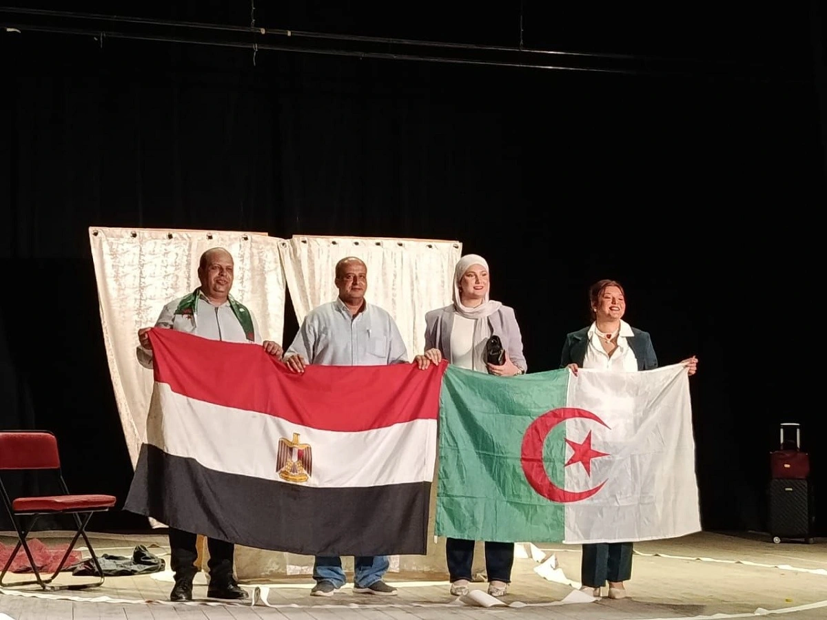 مصر والجزائر في ختام ملتقى المسرح لشباب الجنوب بقنا.. تصوير: أسماء الشرقاوي