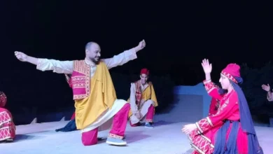 من استعراضات فرقة البحيرة للفنون الشعبية.. الصورة بإذن خاص من أرشيف الفرقة