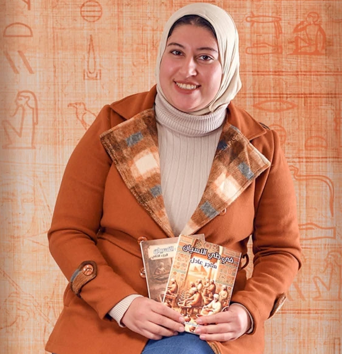 الكاتبة هاجر عادل، مؤسس مبادرة «نبض الحضارة»، ومؤلفة كتاب «في طي النسيان.. الحرف التراثية في مصر».. الصورة من الكاتبة