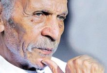 الشاعر أحمد فؤاد نجم "الفاجومي".. الصورة من ويكيبيديا
